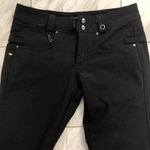 Women’s snow pants